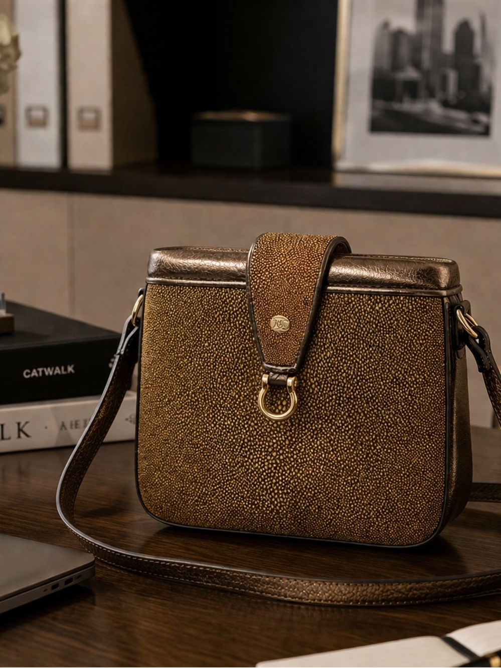 Genuine Stingray Leather Crossbody Bag Made in Italy Exotic Luxury Gold Brown - Picture 4 of 12